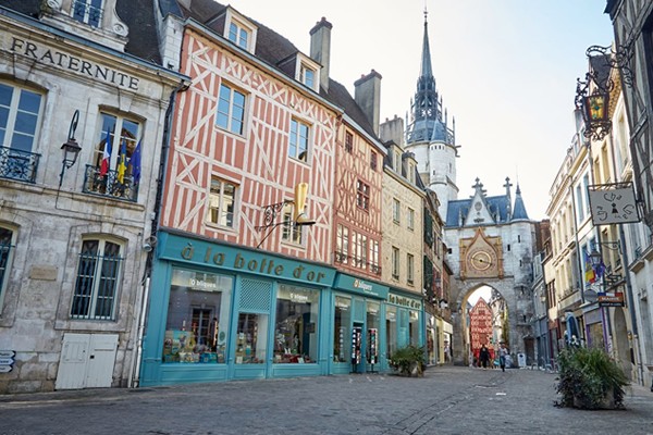 Yonne - Auxerre - vignobles - Chablis - Irancy - Rocher du Saussoi - Vézelay
